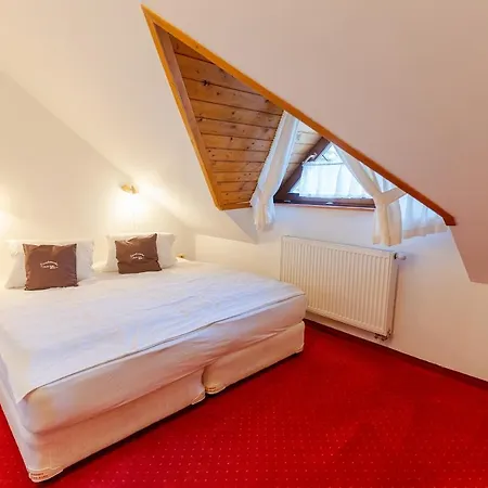 Strachanovka - Janska Koliba Hotell 3*
