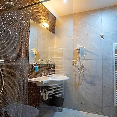 Strachanovka - Janska Koliba Otel 3*